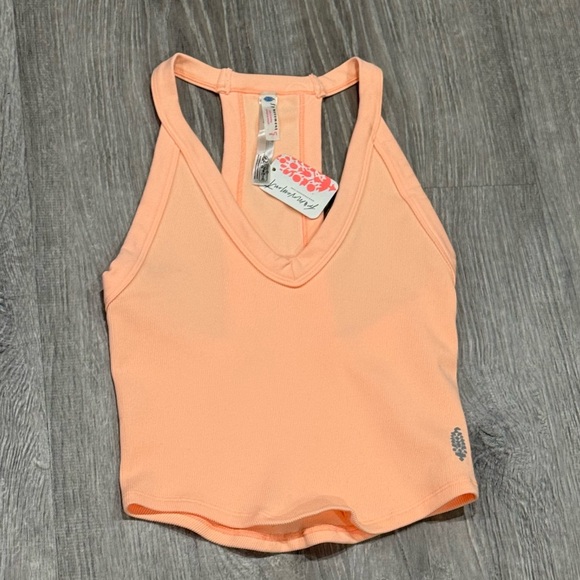 Tops - FP Movement All Clear V-Neck Sleeveless Cropped Cami size M/L in pastel peach